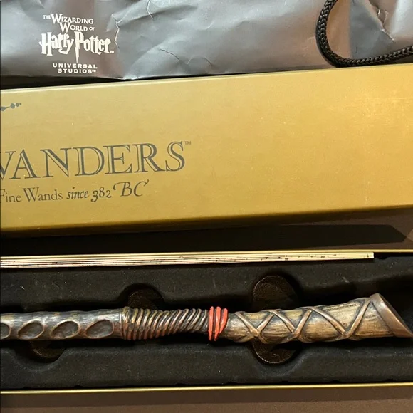 Ollivanders Wand with Box Harry Potter - Picture 5 of 9